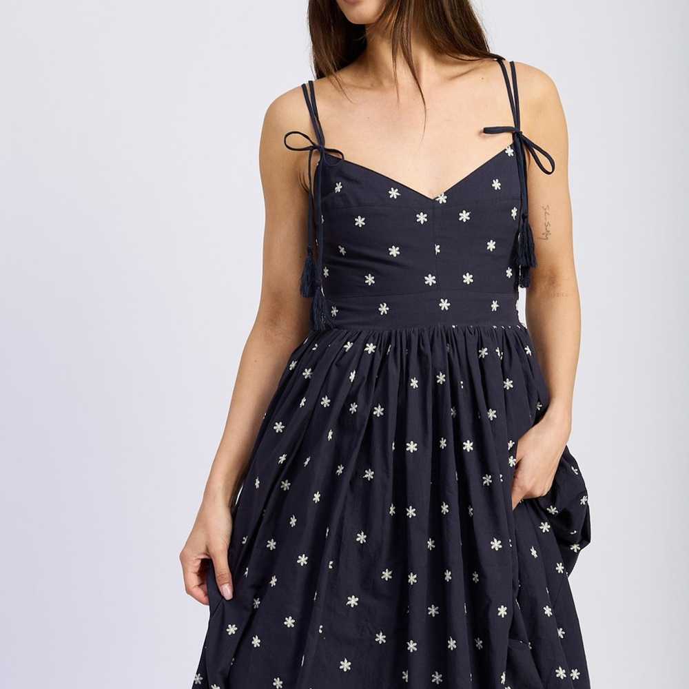 En Saison Navy Blue Star Midi Dress with White Embroidered Hem - Picture 5 of 12